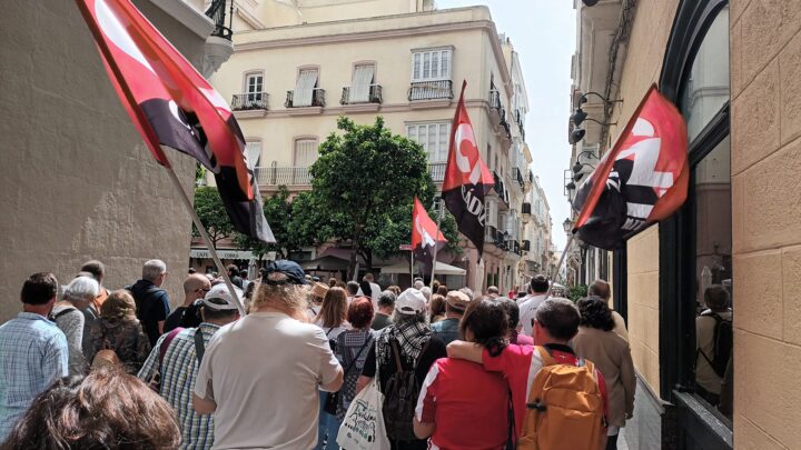 Manifestación en defensa y en contra de la privatización de la Salud pública